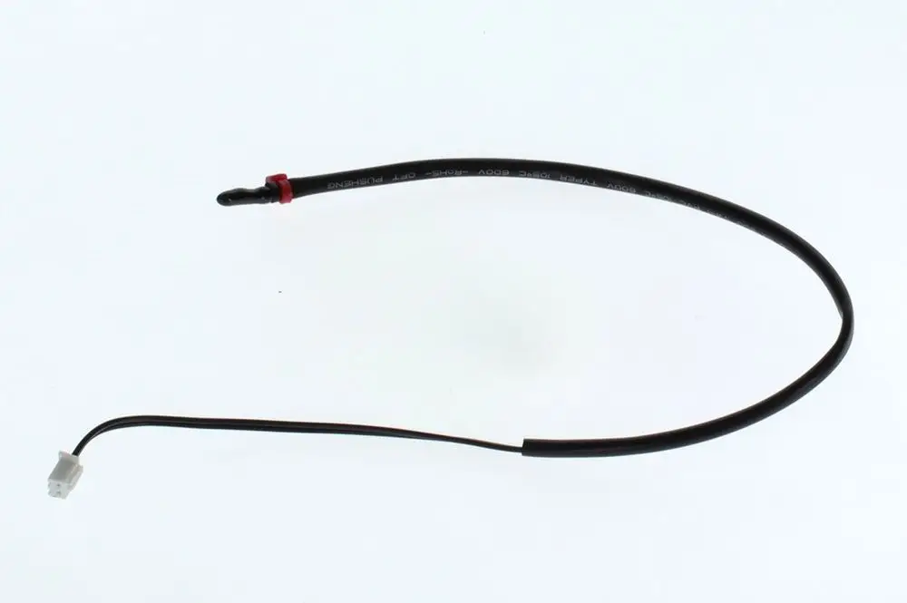 Temperatursensor mit zwei Kabeln, einer mit Steckverbindung und einer isolierten Spitze, hergestellt von Bosch.